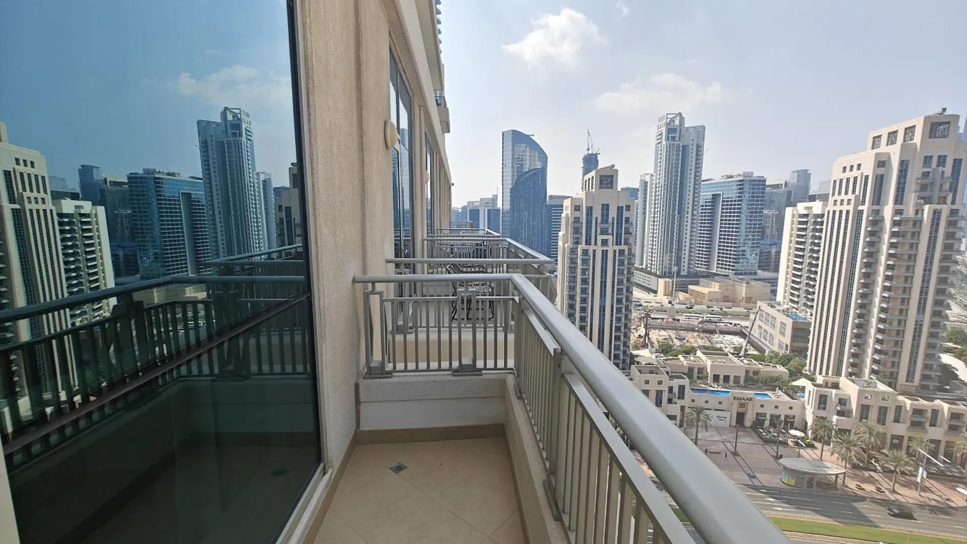 Sophisticated 1Br With Burj Khalifa Views Apartment Dubai