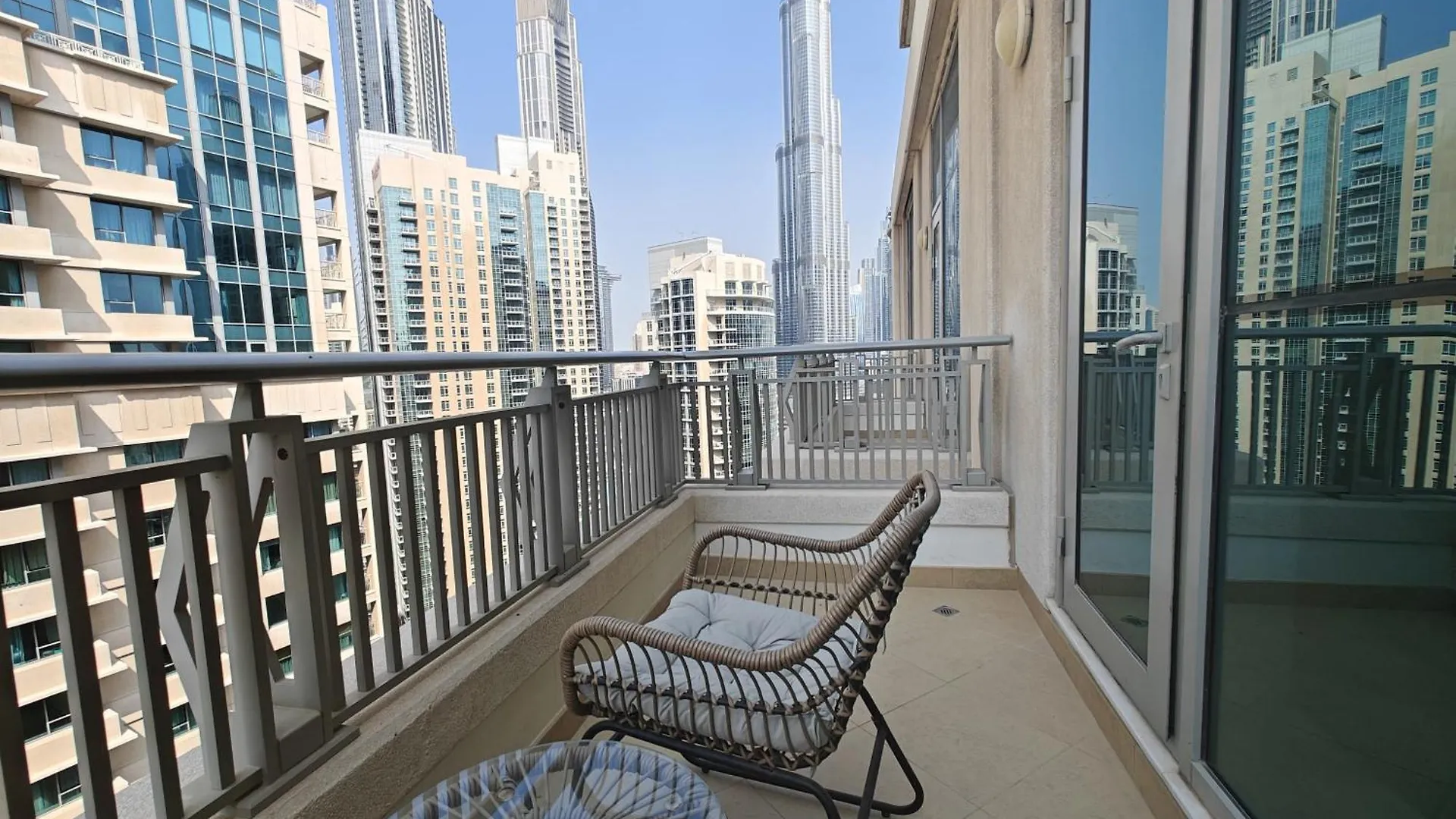 Sophisticated 1Br With Burj Khalifa Views Apartment Dubai 0*,  United Arab Emirates